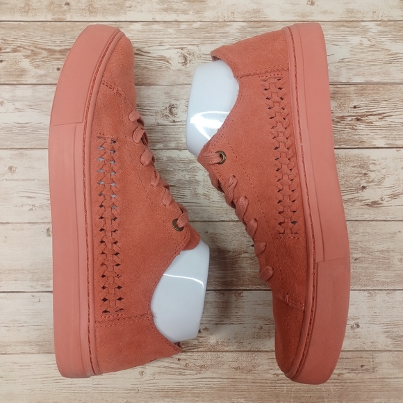 TOMS Suede Low Top Sneakers Mauve Salmon Leather EUC Women's Size 8.5 - Picture 6 of 12